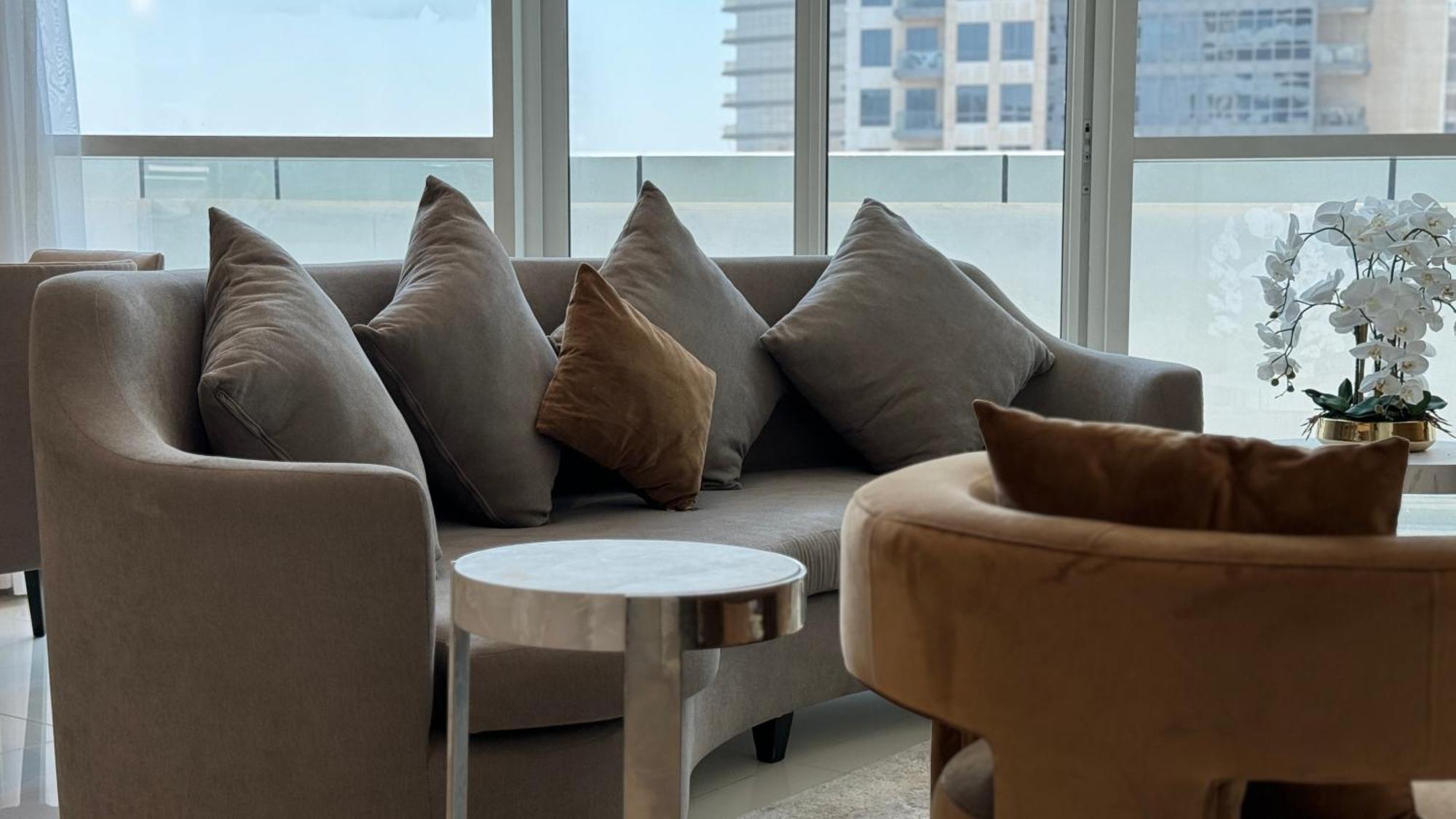 ドバイMagnificent - Damac Distinction Downtownアパートメント エクステリア 写真