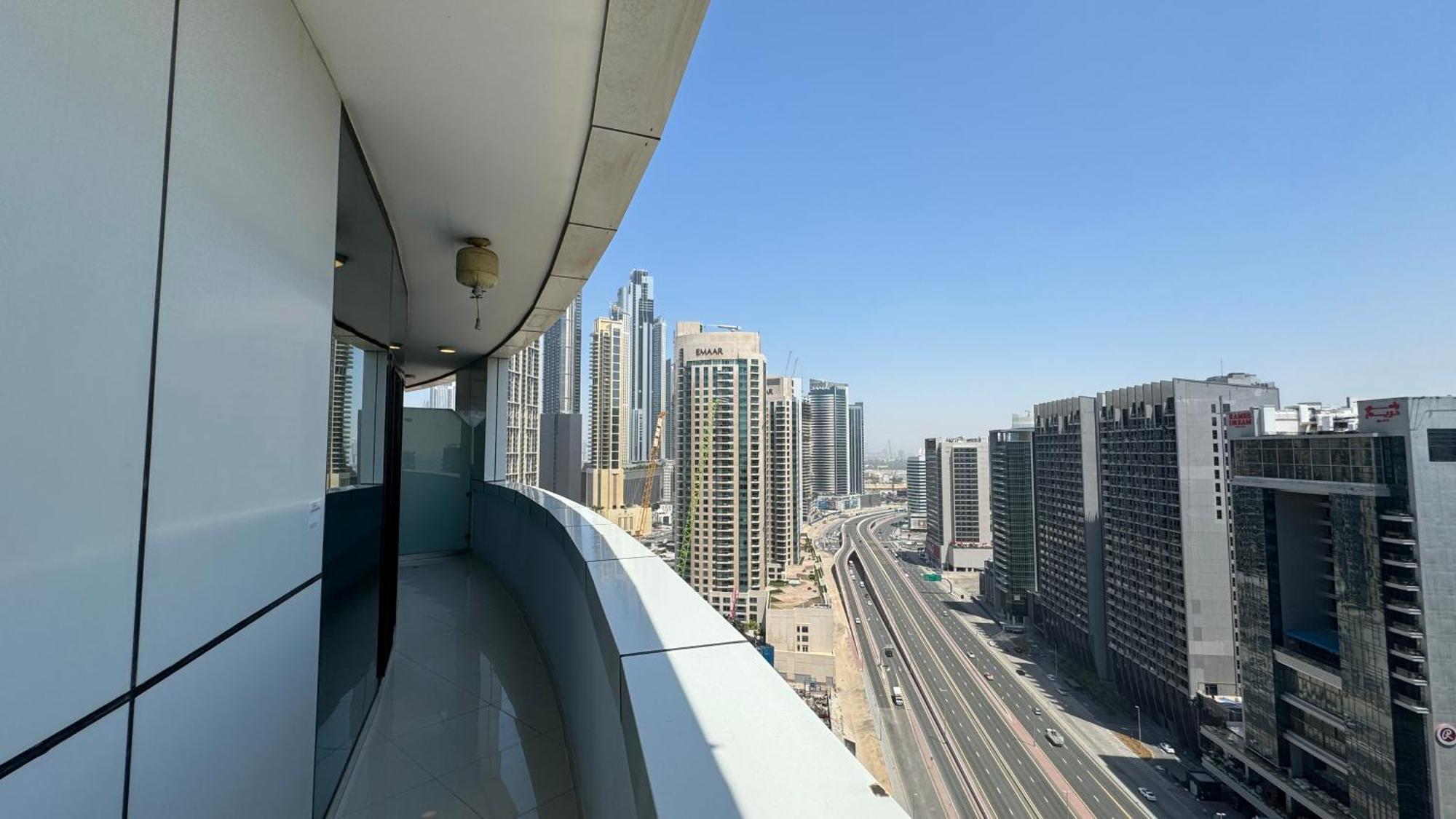 ドバイMagnificent - Damac Distinction Downtownアパートメント エクステリア 写真