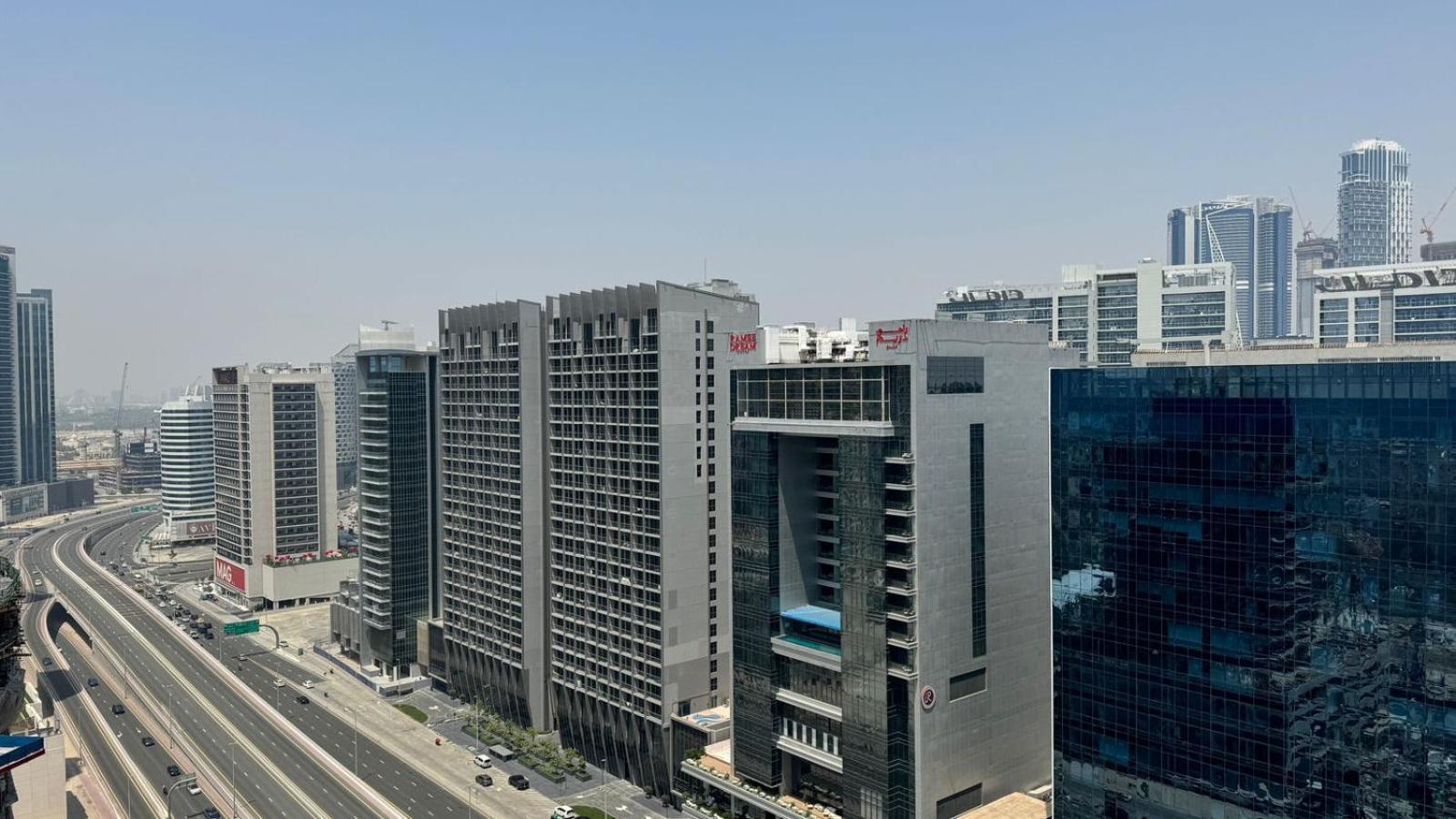 ドバイMagnificent - Damac Distinction Downtownアパートメント エクステリア 写真